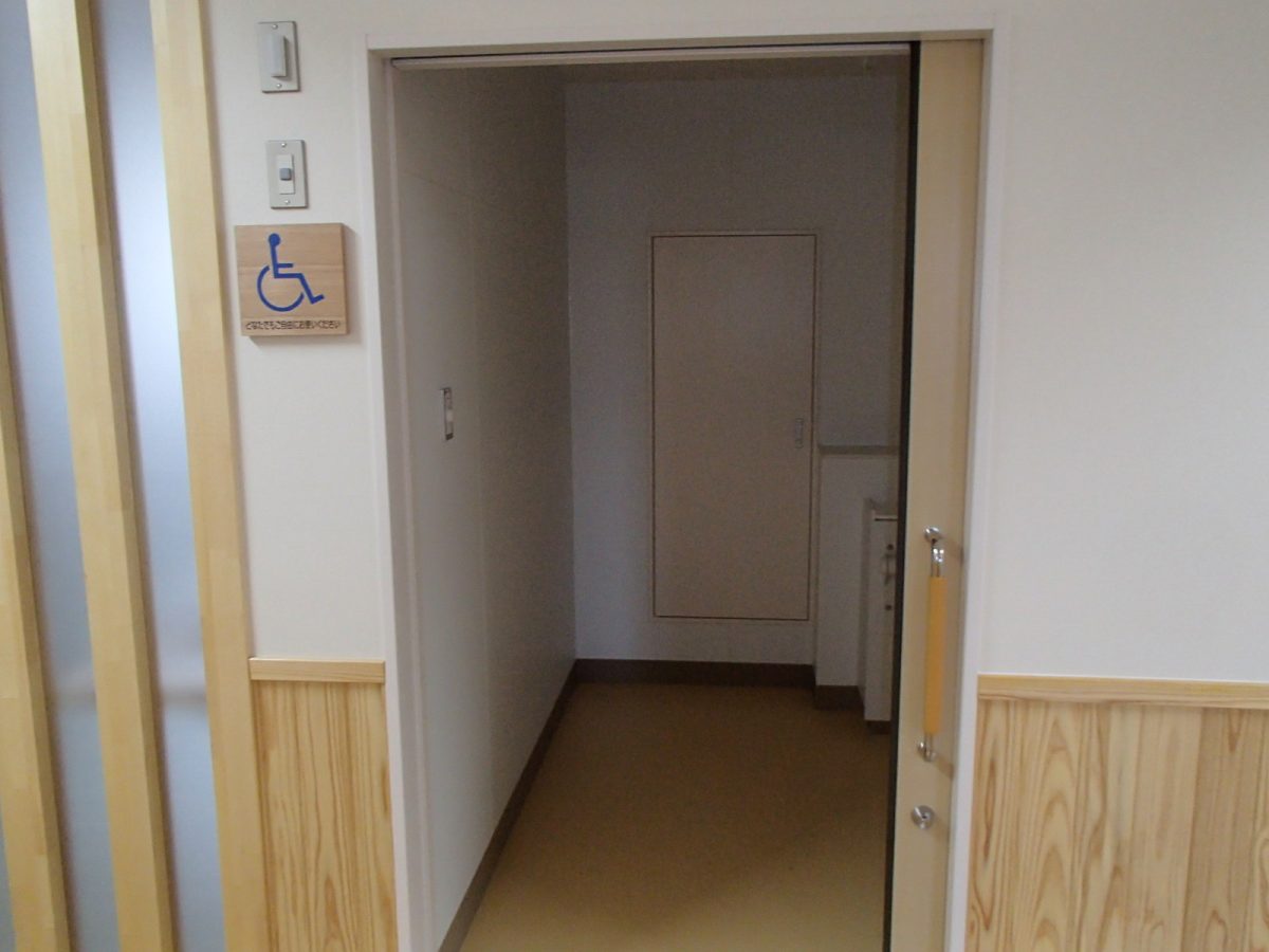 紫塚小学校管理特別教室棟増改築事業　機械設備工事施工写真