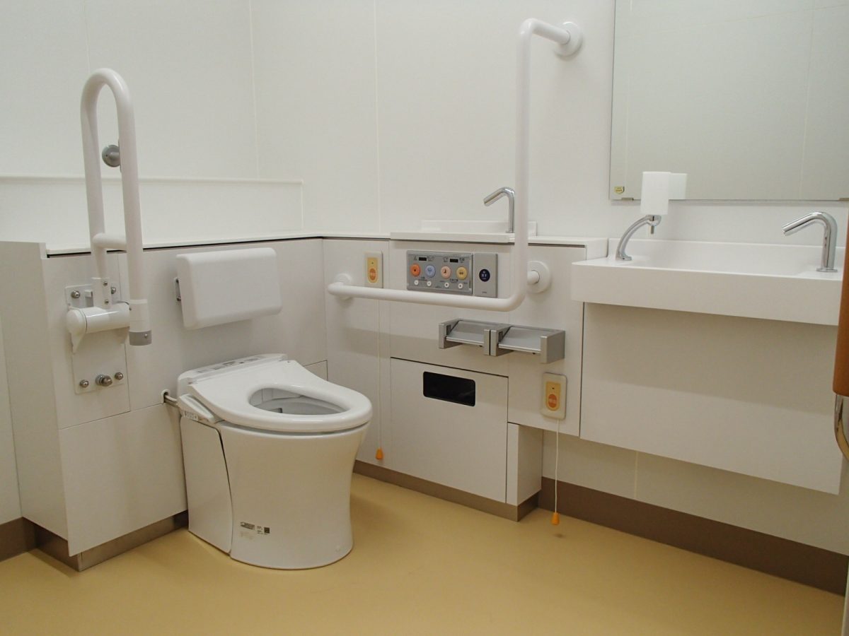 紫塚小学校管理特別教室棟増改築事業　機械設備工事施工写真